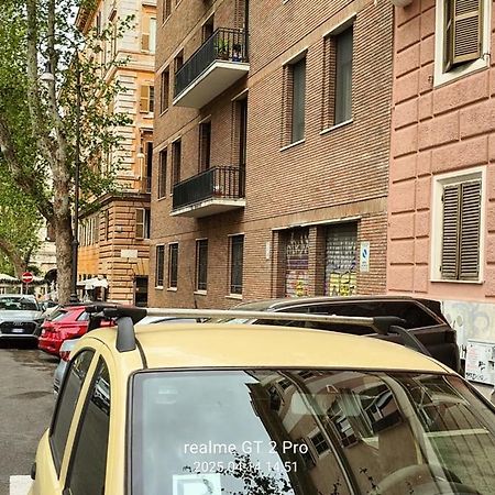 Casa Vacanza Colosseo Whole Holiday Home Apartment Da Pamino & Priscilla Roma Exterior foto